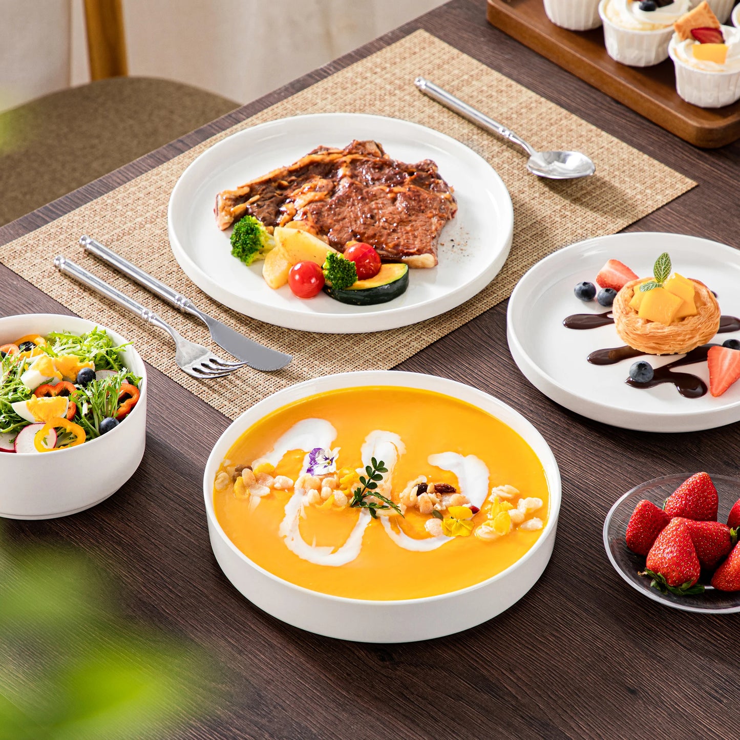 Tara 24 Piece Dinnerware Set for 8