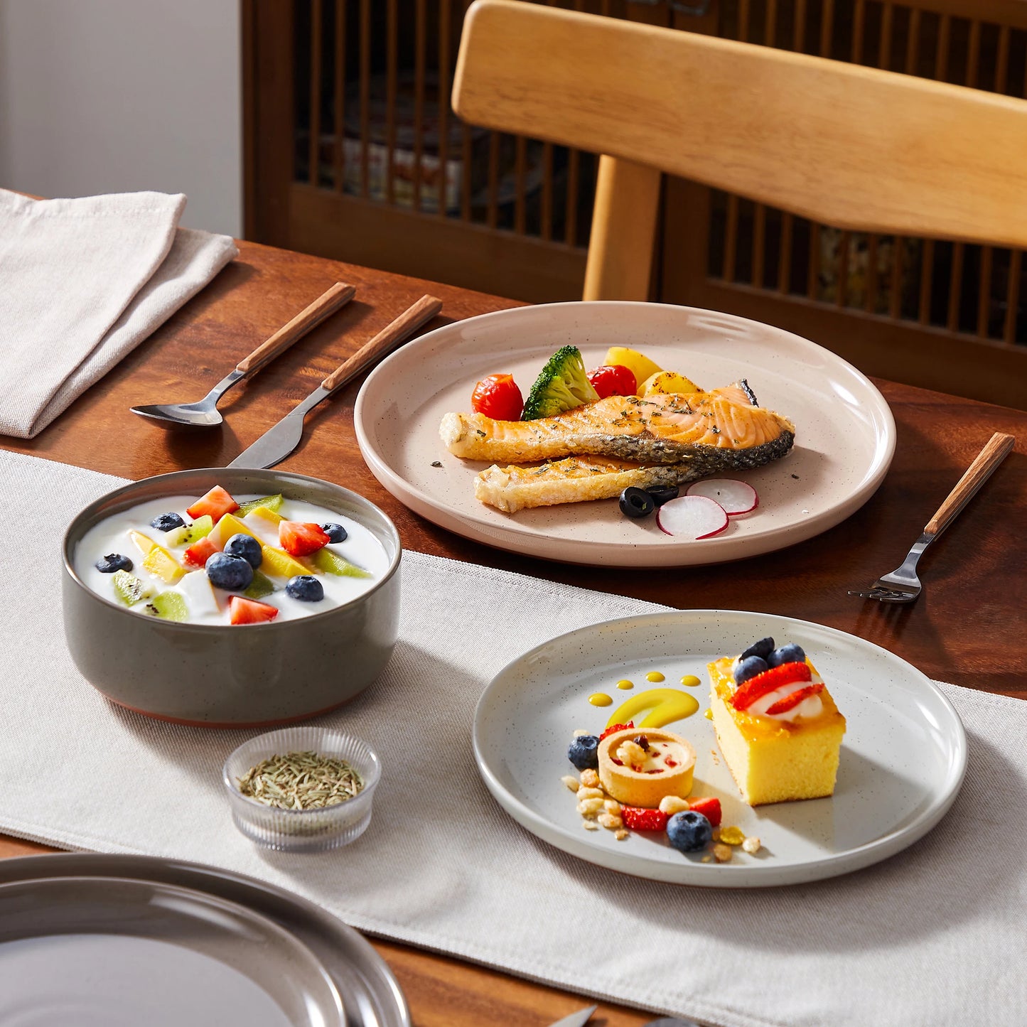 TARA 12/24 Pcs Dinnerware Set